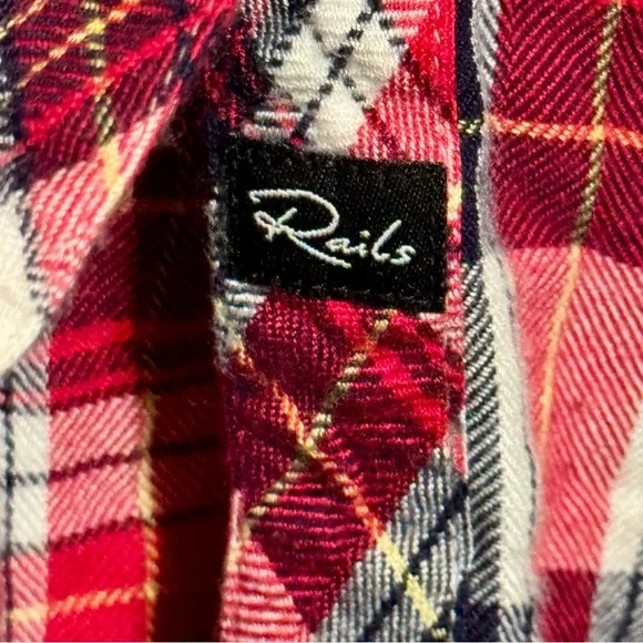 Rails Hunter Red Navy Plaid Super Soft Button Front Long Sleeve Flannel Shirt - Picture 8 of 10
